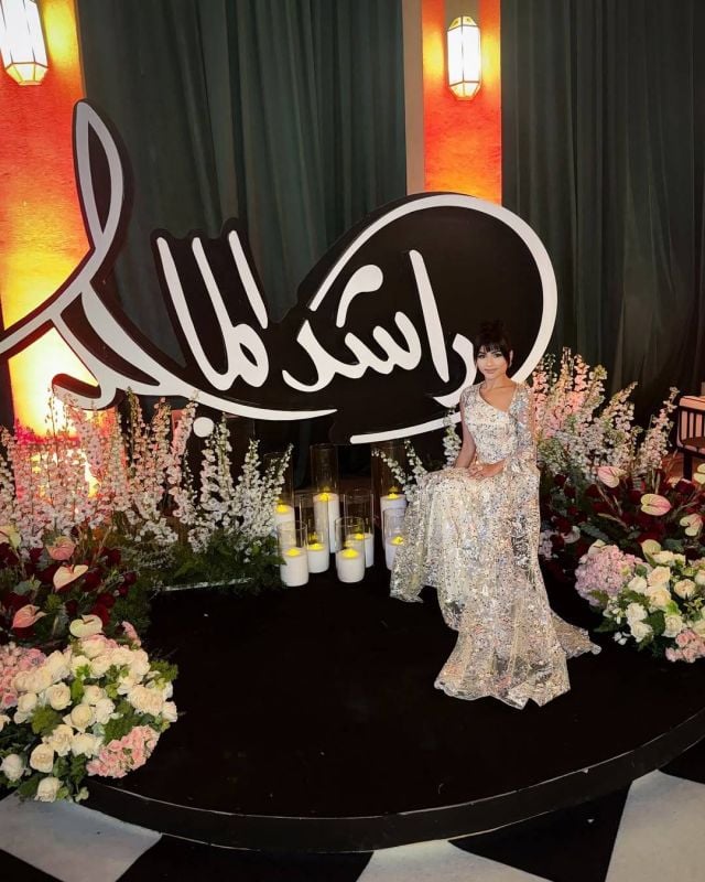 مهيرة عبد العزيز بفستان أنيق