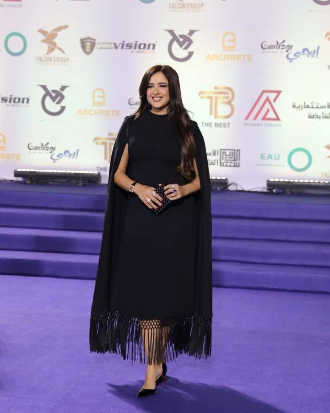 اطلالة ياسمين عبد العزيز في حفل جوائز  The Best