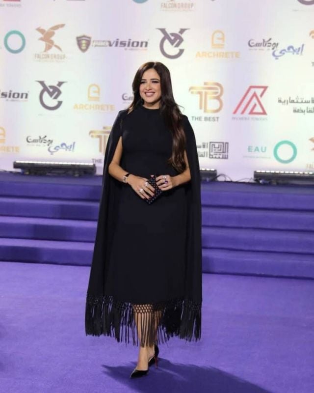 إطلالة ياسمين عبد العزيز في حفل جوائز  The Best