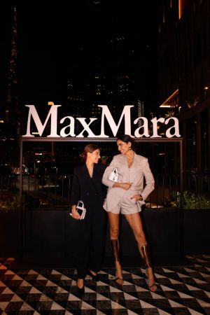 Max Mara تستقبل موسم العطلات بأمسية احتفالية راقية تنبض بالإبداع