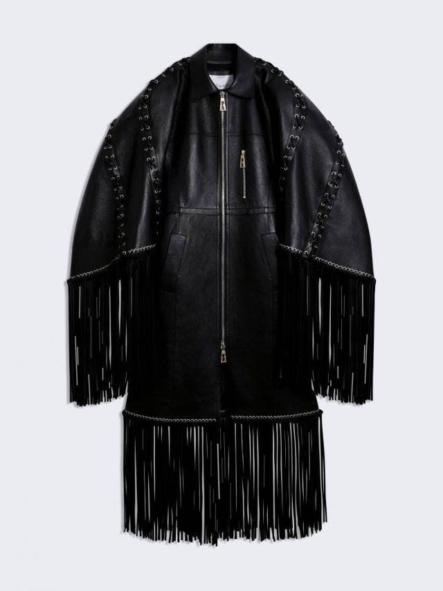 من مجموعة أزياء SCHIAPARELLI لخريف وشتاء 2025-2026