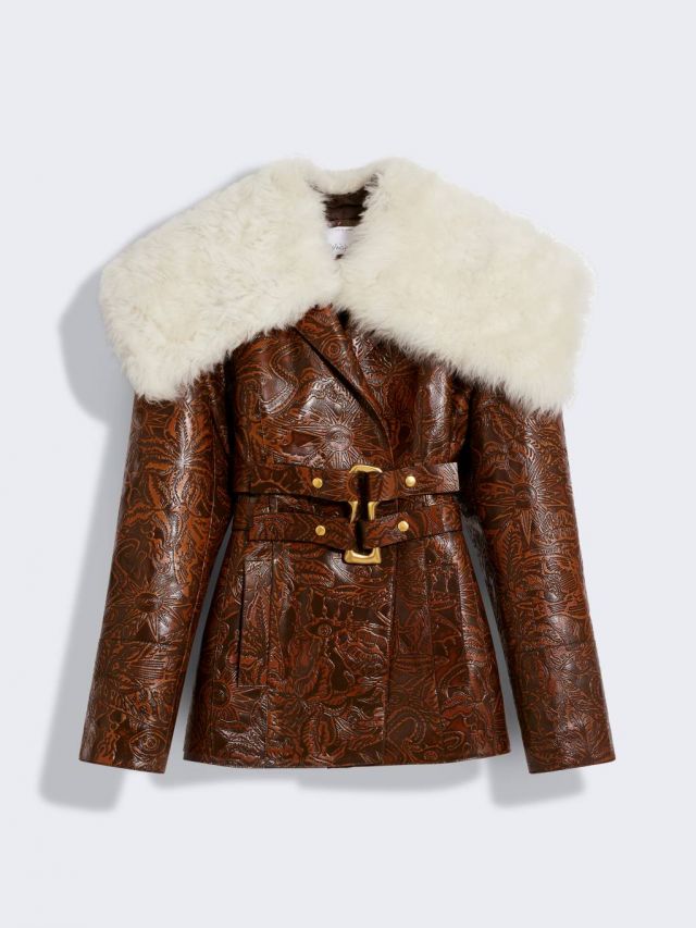 من مجموعة أزياء SCHIAPARELLI لخريف وشتاء 2025-2026