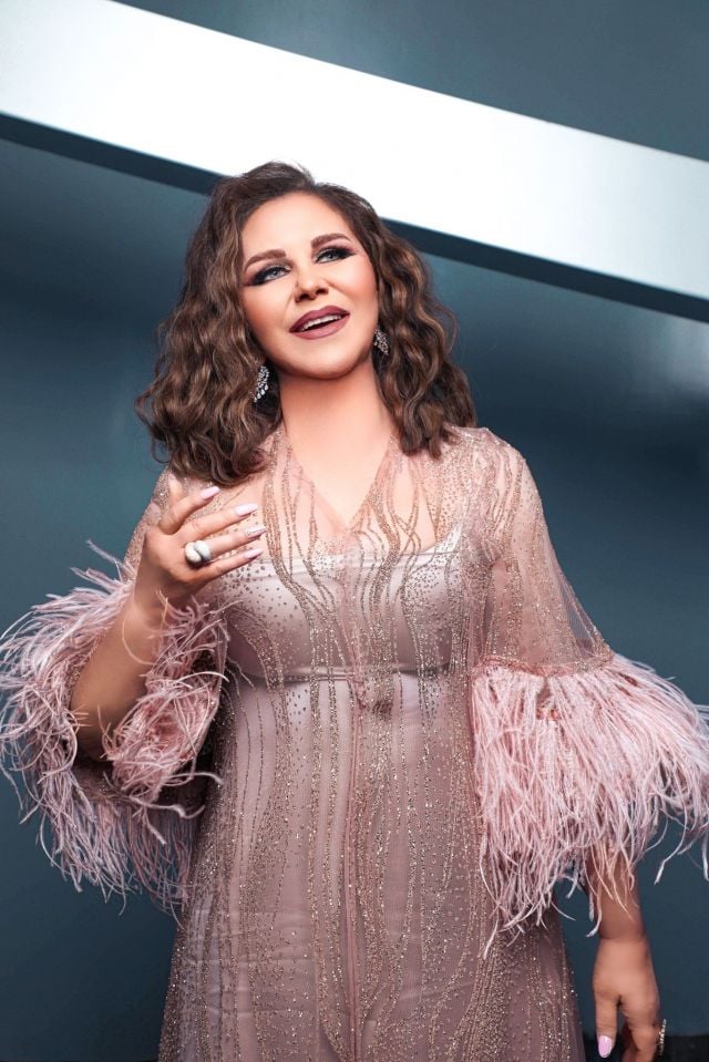 النجمة السورية ميادة الحناوي بعد التجميل