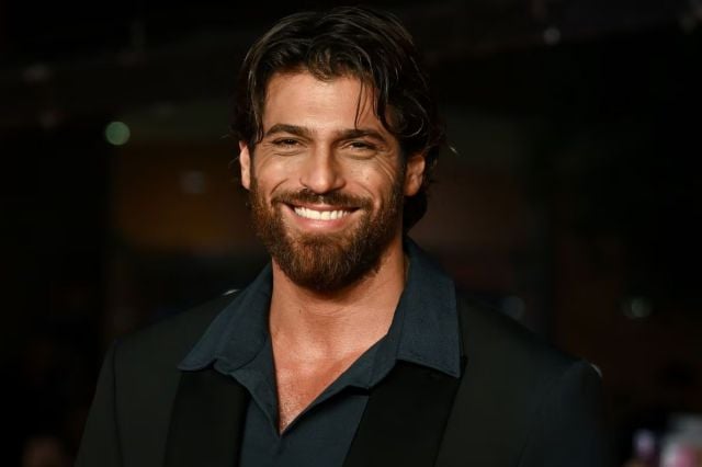 القبض على جان يامان وسيلين جورجوزيل وإعلامية شهيرة في ملهى ليلي