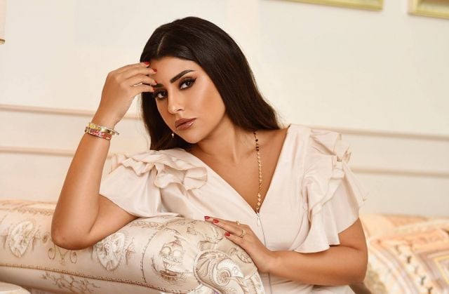 آيتن عامر تعلن رأيها في زواج الرجل على زوجته 