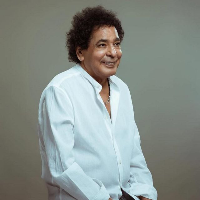 الفنان محمد منير