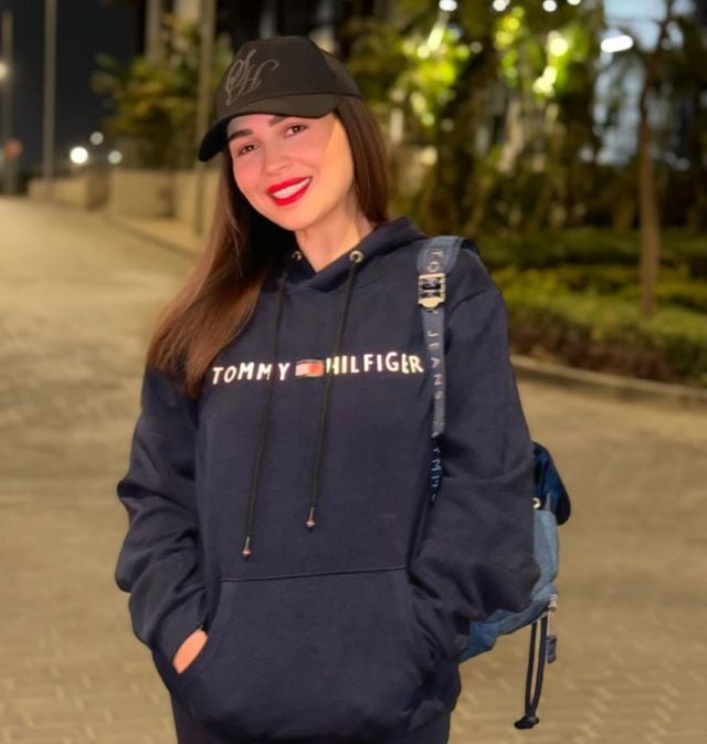 الفنانة مي عز الدين