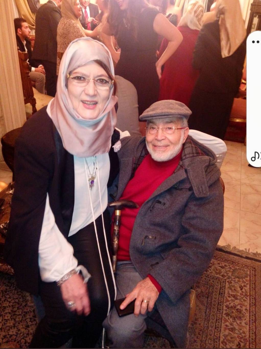 شمس البارودي تكشف برسالة مؤثرة آلام فقدها ابنها بعد هجوم متابعة عليها