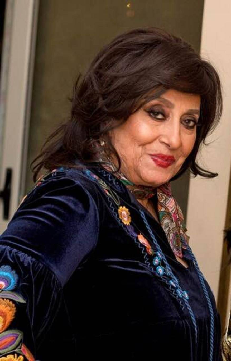 سهير المرشدي تتحدث عن نشأتها ورفض أسرتها عملها في الفن ورأيها في الوسط الفني (فيديو)