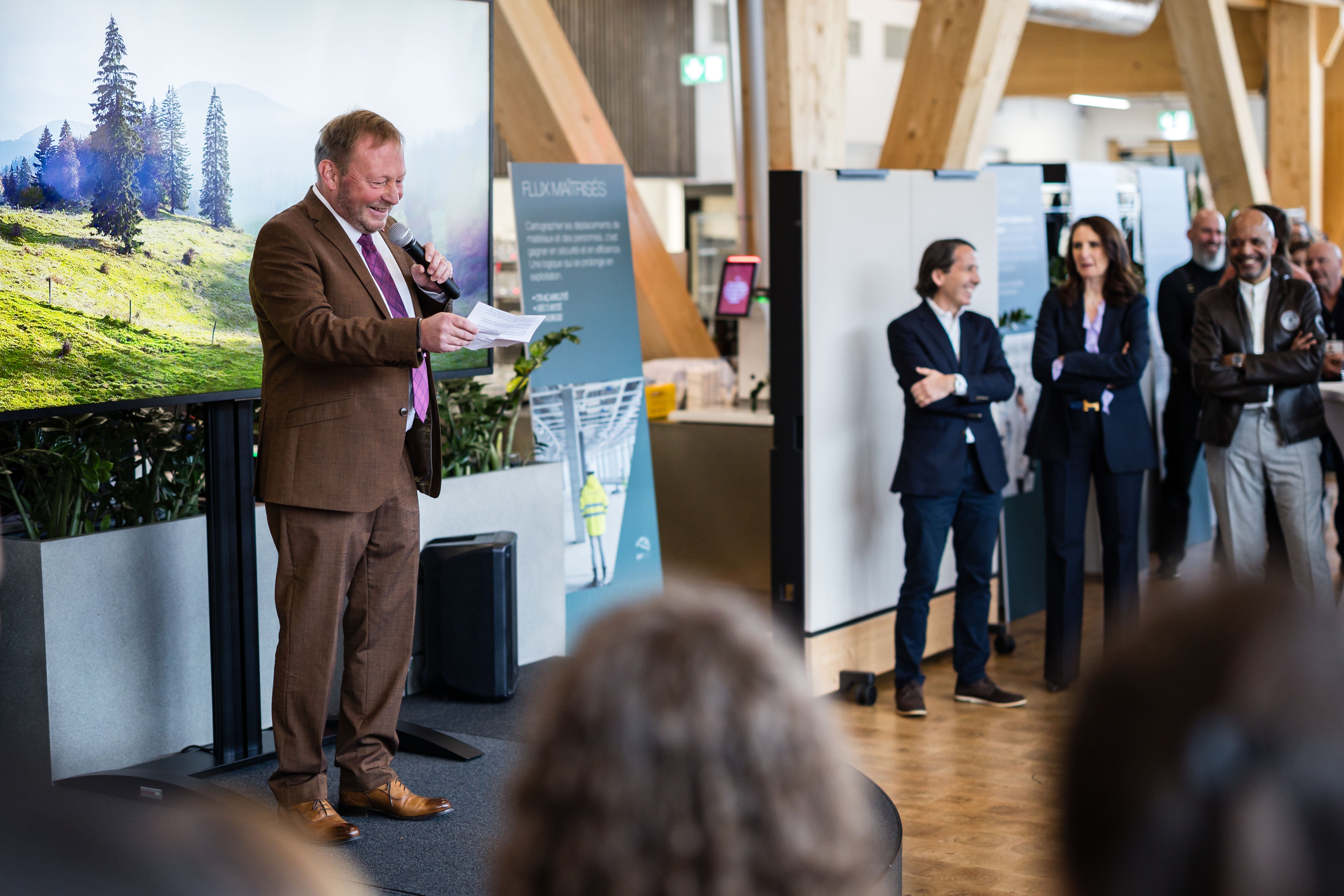 افتتاح الـark