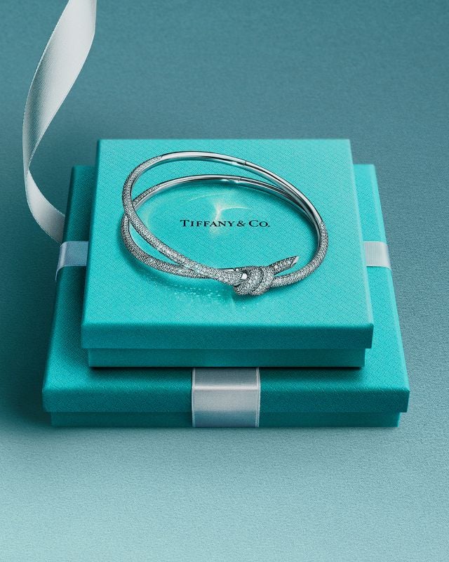 من مجموعة مجوهرات 