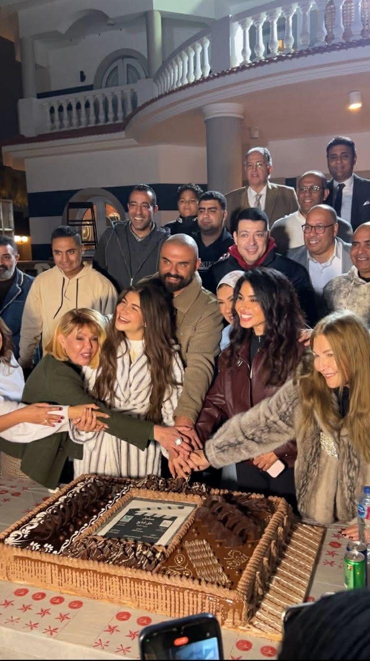 ملك قورة وأبطال مسلسل حق ضايع يحتفلون ببدء التصوير