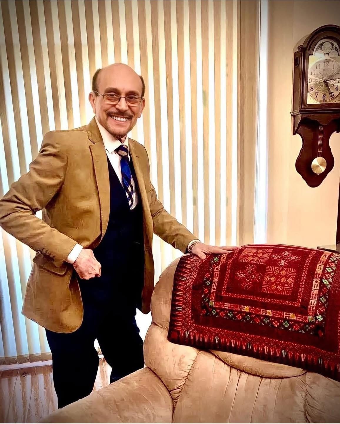 مخرج شهير يكشف تفاصيل حالة محمد صبحي الصحية 