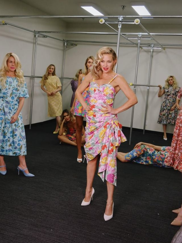 من إطلالات كيت هدسون