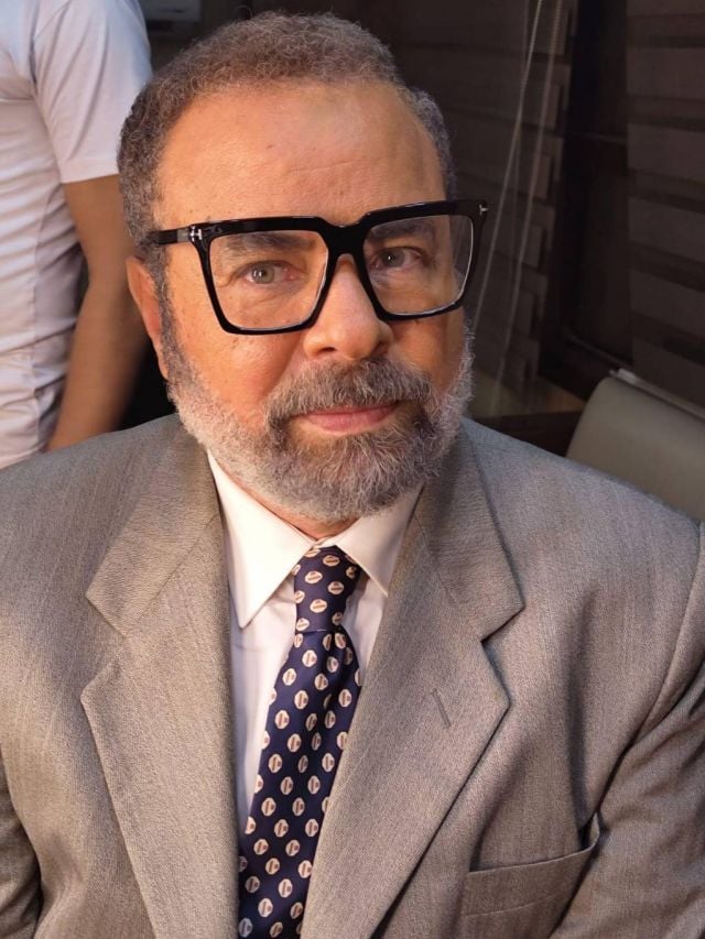 صبحي خليل يكشف تفاصيل لقائه الأول بزوجته... ويبكي بحرقة (فيديو)