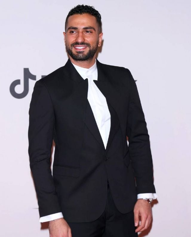 محمد الشرنوبي يوضح أسباب قراره بتغيير أسلوب حياته وغضبه من كريم عبدالعزيز (فيديو)