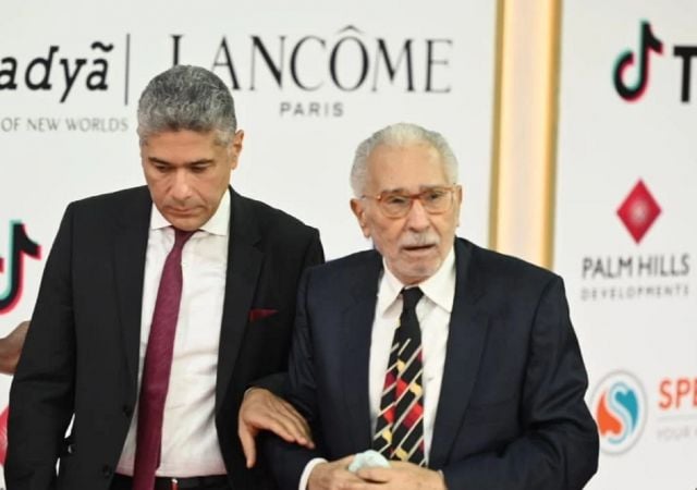 عبد الرحمن أبو زهرة مع نجله أحمد