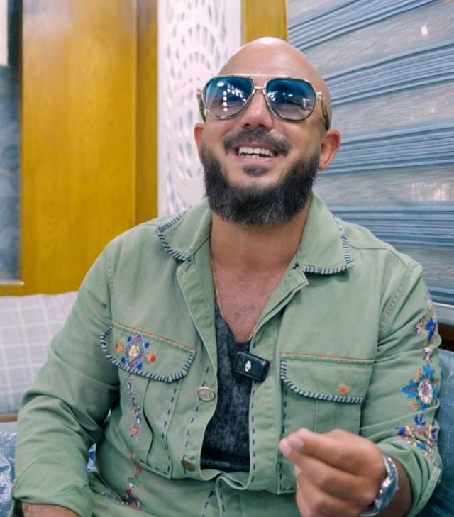 محمود العسيلي يكشف مفاجأة عن زيجاته ورأيه في الحب (فيديو)