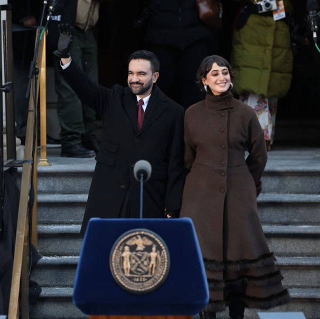 راما دواجي زوجة زهران مامداني في حفل التنصيب