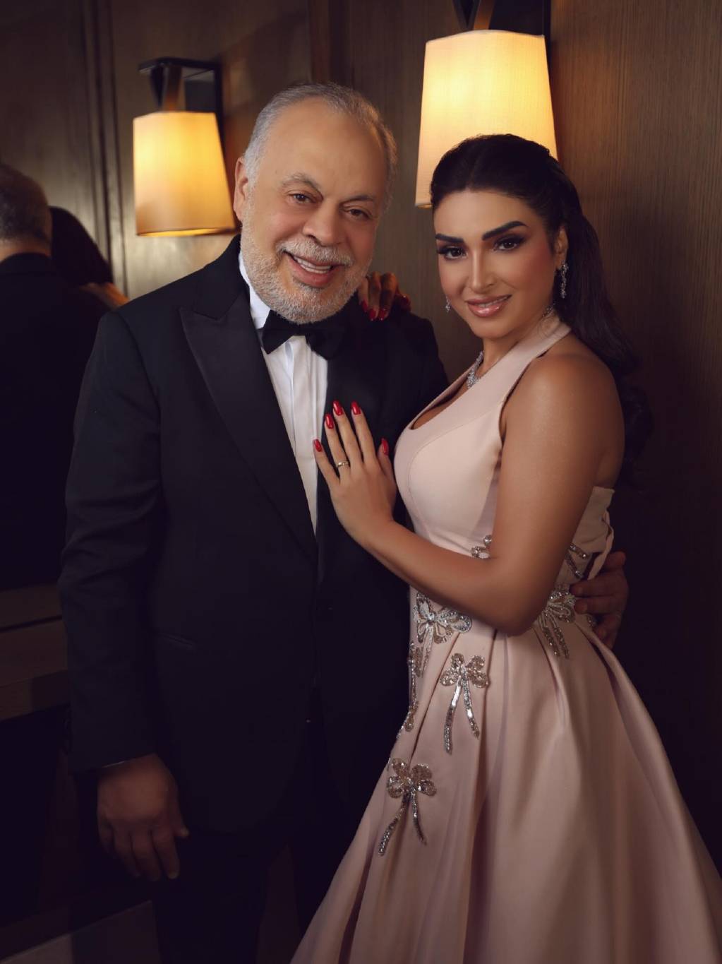 روجينا توجّه رسالة رومانسية لأشرف زكي في يوم ميلاده 