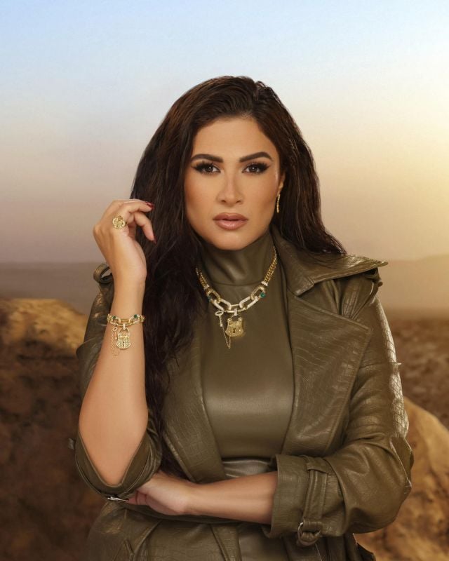 شقيق ياسمين عبد العزيز يهدد مفبركي صور شقيقته ويلمح لشخص محدد