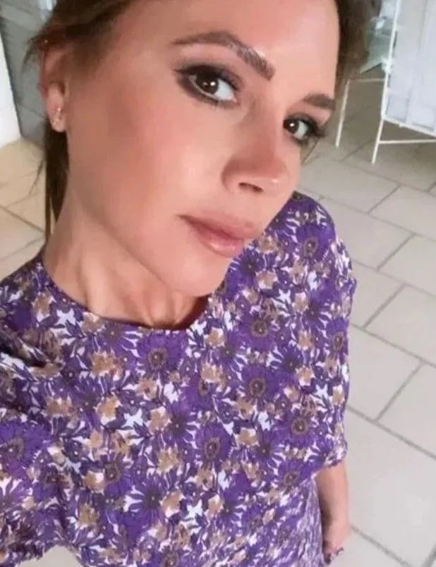 فيكتوريا بالفستان البتفسجي عينه فيكتوريا بالفستان البتفسجي عينه