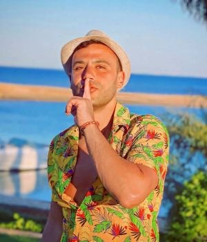 محمد إمام يوجّه رسالة ساخرة الى منافسيه