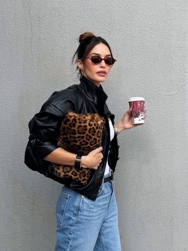 تعليق حاسم من كارن وازن على منتقدي شعر ابنتيها