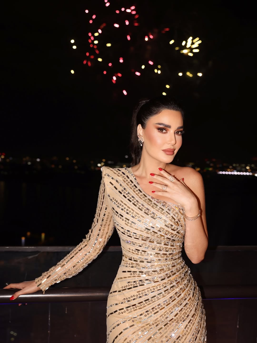 سيرين عبدالنور توجّه نصائح لمحبيها بأسلوب عفوي