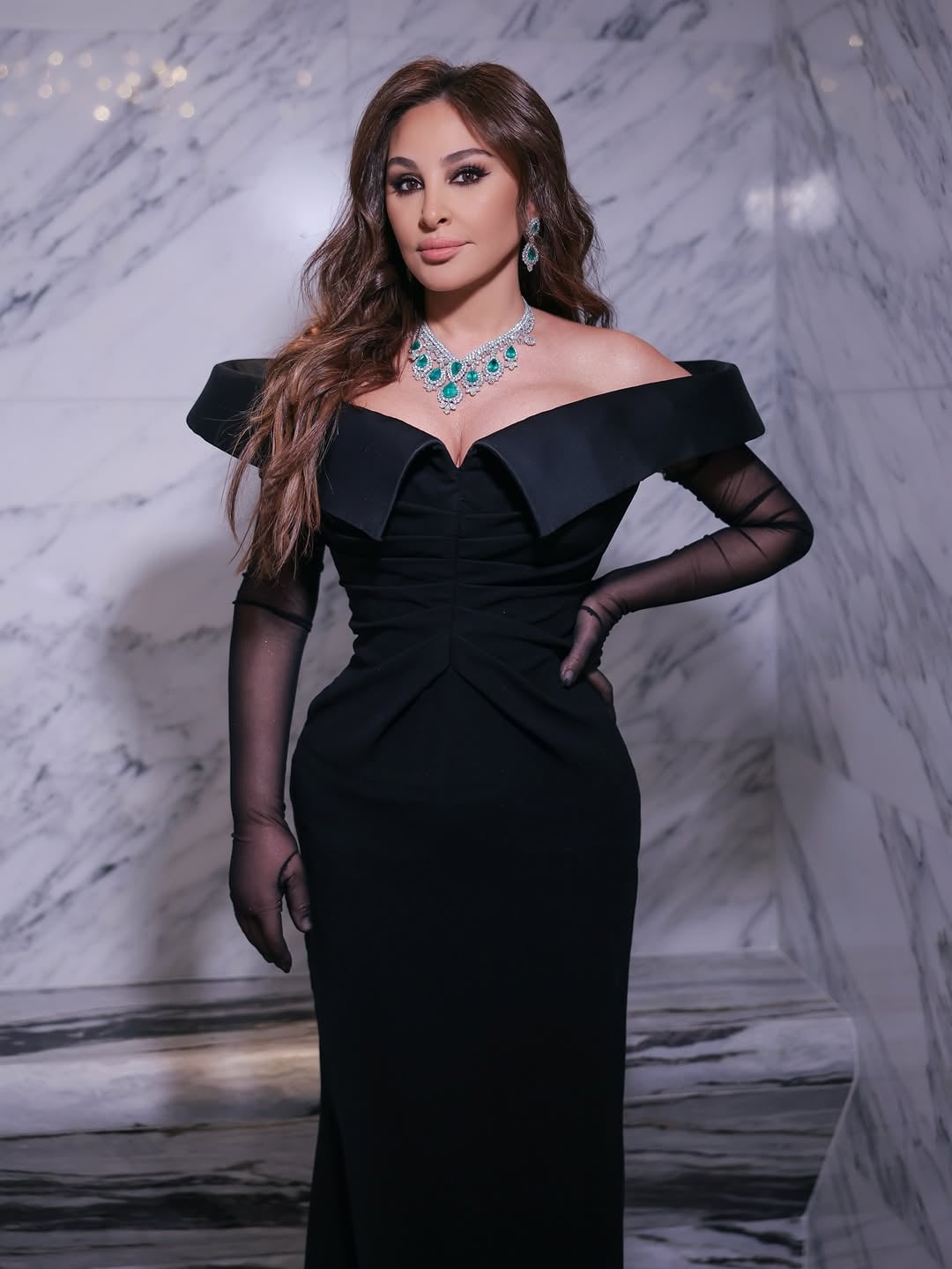 إليسا تتألق في Joy Awards بفستان أنيق من نيكولا جبران