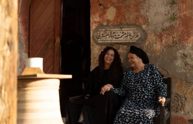 هند صبري تعلق على منافستها بدراما رمضان وتكشف الكواليس (صور)