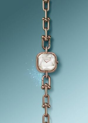 .Tiffany & Co حين يلتقي الإرث بالفن في معرض تاريخي بدبي