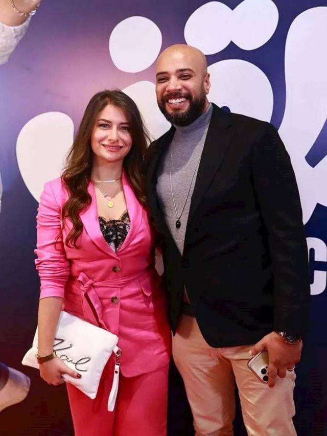 حاتم صلاح وزوجته