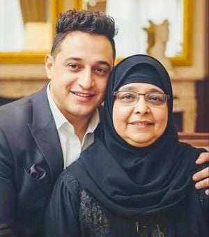 رضا البحراوي يفجّر مفاجأة في عزاء والدته بحسب وصيتها