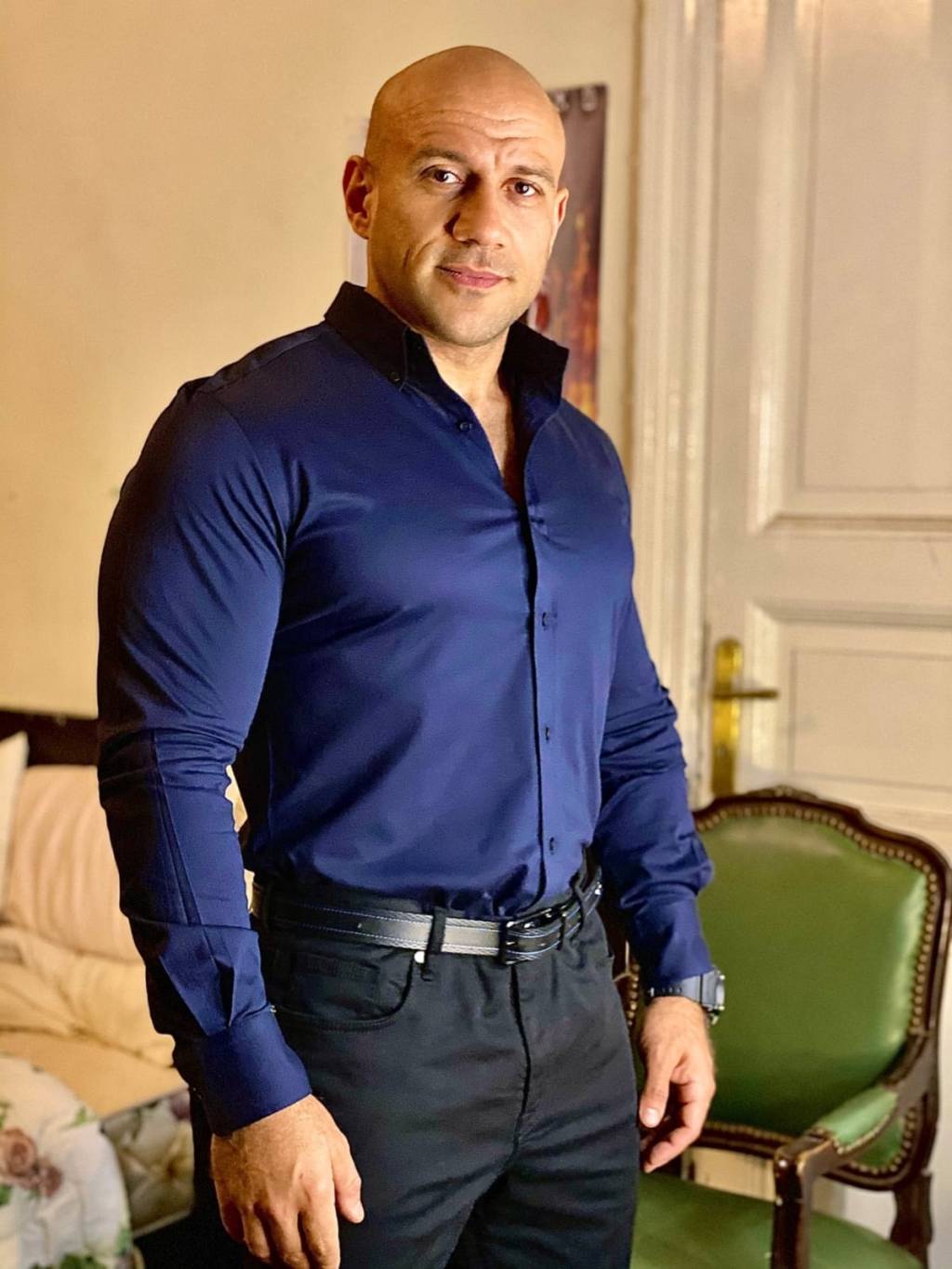 أحمد مكي يحرّر محضراً ضد مديرة أعماله لهذا السبب وهي تعلّق