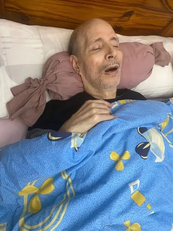 ايمان البحر درويش على سرير المرض