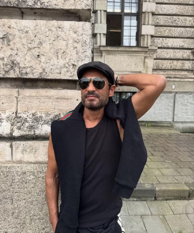 الفنان عمرو سعد