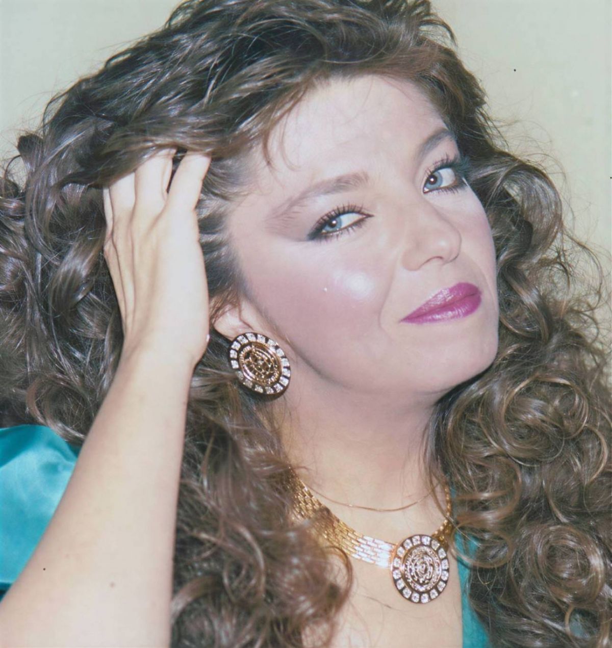 هدى رمزي تنتقد تصريحات عمرو سعد وتكشف حقيقة هدايا زوجها الثمينة (فيديو)