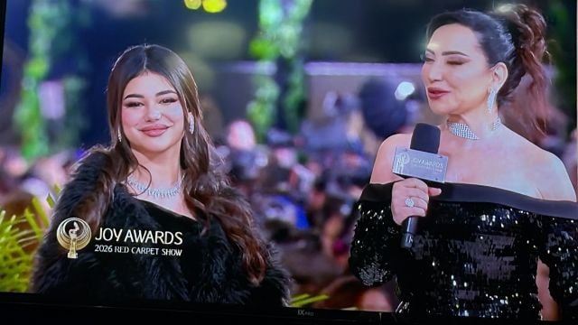 أمل عرفة وابنتها مريم