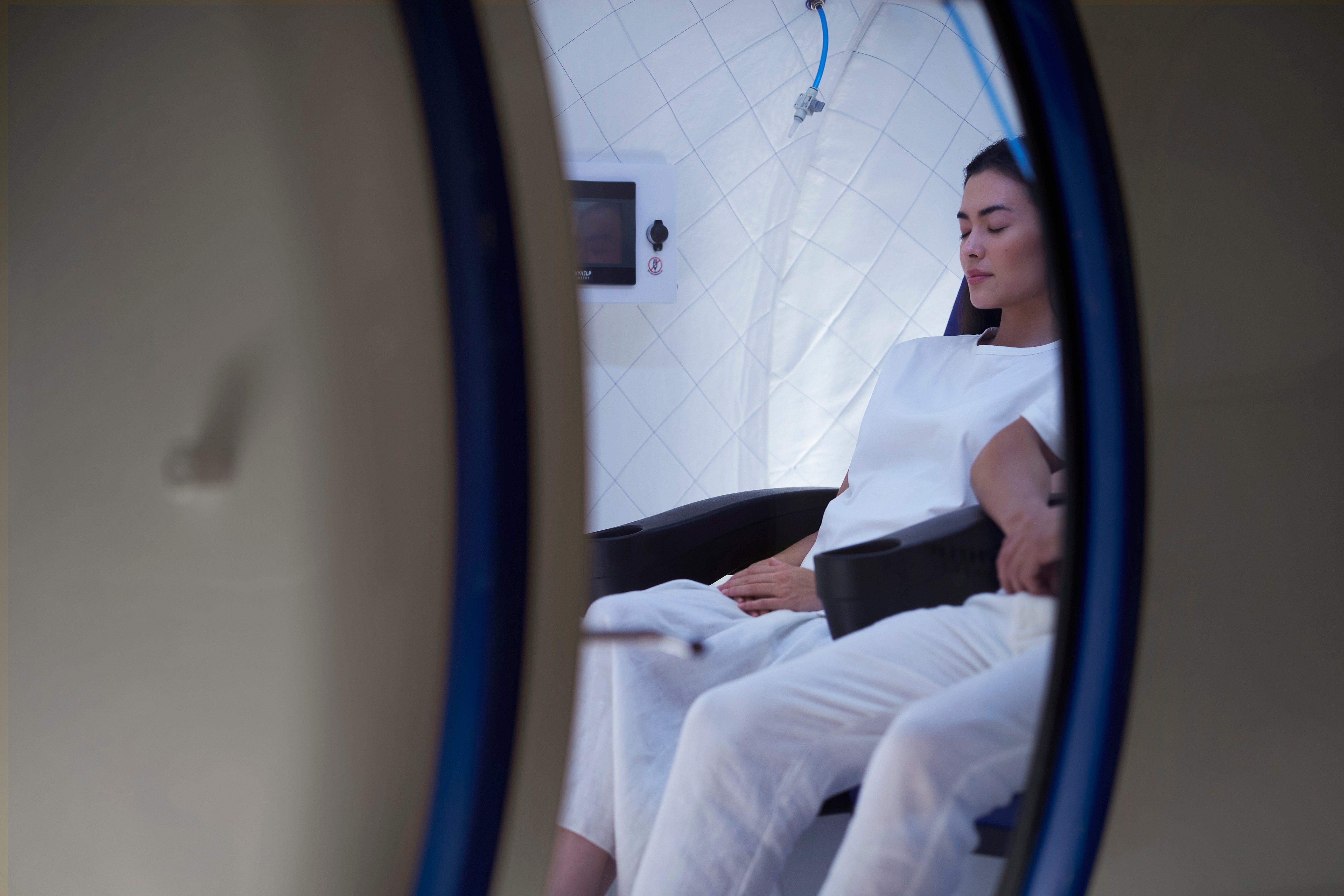 غرفة الأوكسجين عالي الضغط