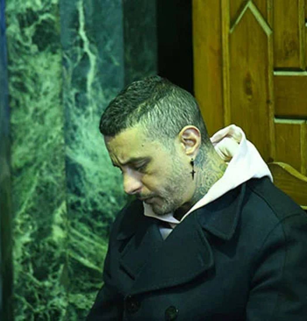 أحمد الفيشاوي يتلقى التعزية بوالدته سمية الألفي ويوجّه إليها رسالة مؤثرة (فيديو وصور)