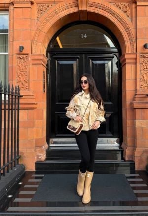 نور الغندور تعشق نقشة Chanel المميزة