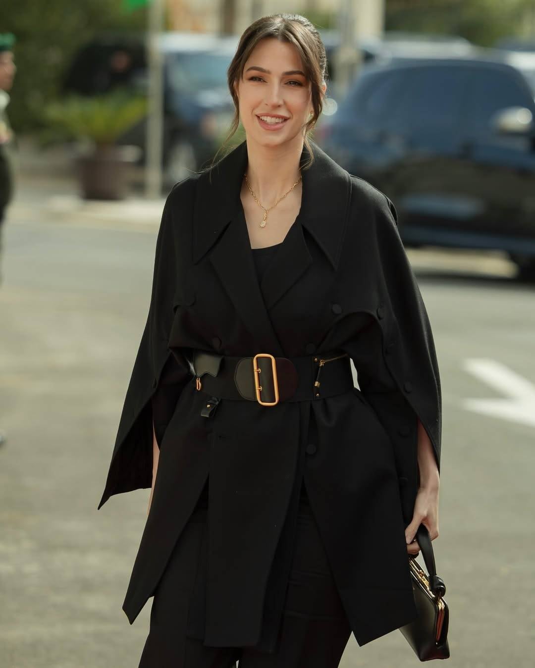 الأميرة رجوة تبرز أناقتها بأساليب متنوعة في 2025