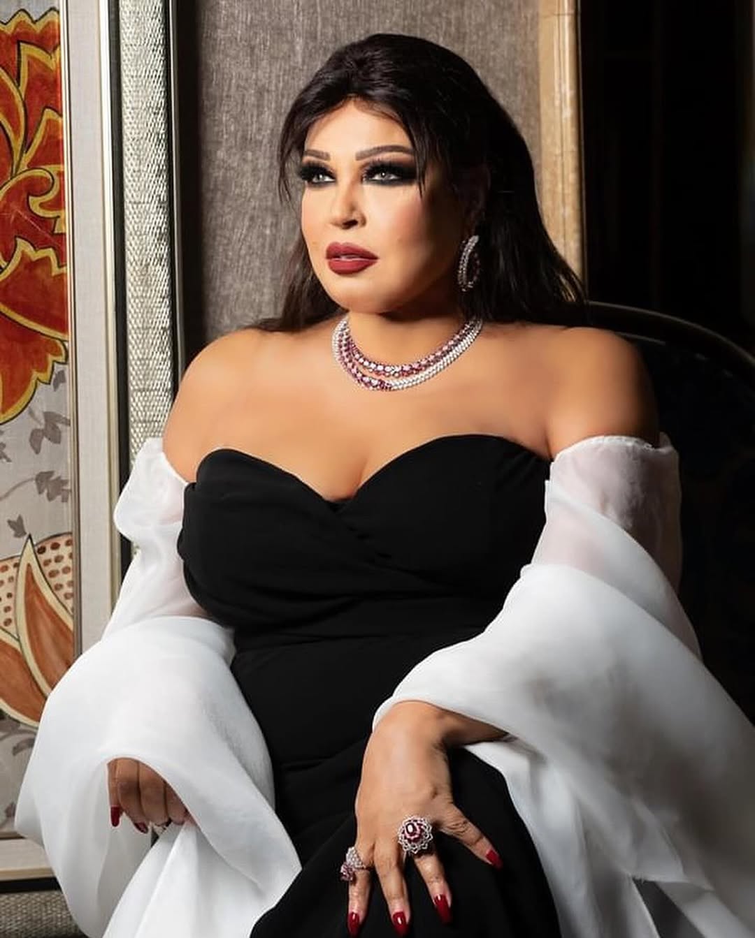 فيفي عبده تعلق على حالة شيرين عبد الوهاب الصحية