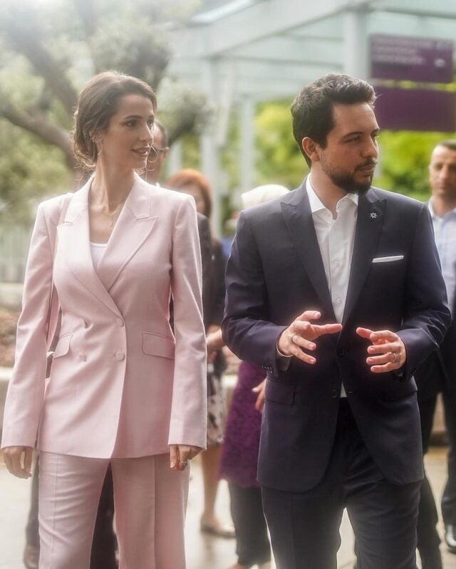 الأميرة رجوة بطقم باستيلي زهري 