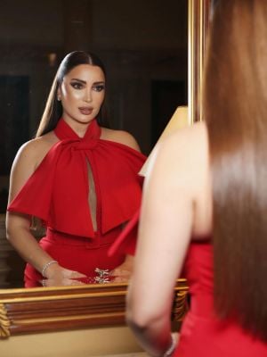 إطلالات مبهرة بالأحمر للنجمات في Joy Awards 2026