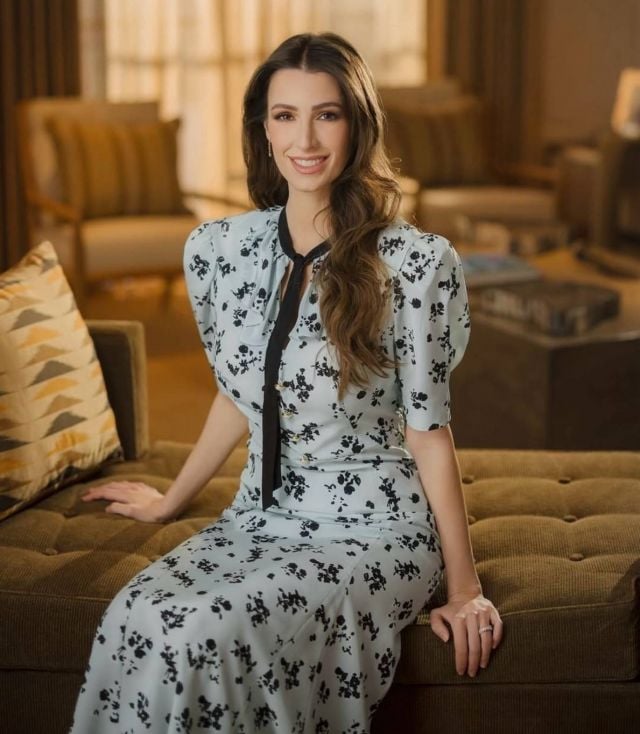 الأميرة رجوة تختار النقشات الناعمة لتبرز ذوقها الرفيع