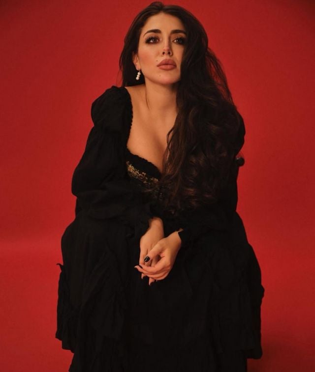 هيا مرعشلي بأسلوب البراليت المطرّز