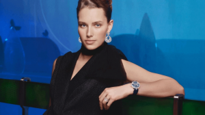 معرض "شاعرية الوقت" من Van Cleef & Arpels للساعات الأيقونية