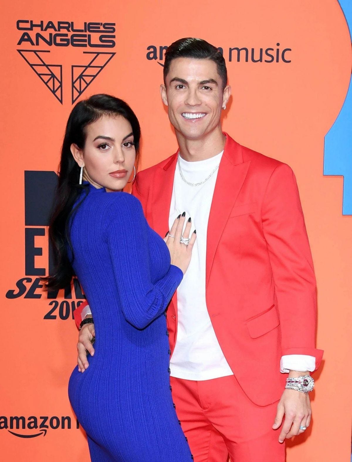 رونالدو قد يبيع قصر أحلامه من أجل حفل زفاف جورجينا!